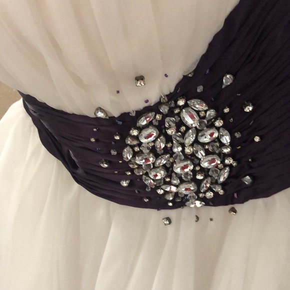 Dress used - Picture 3 of 5